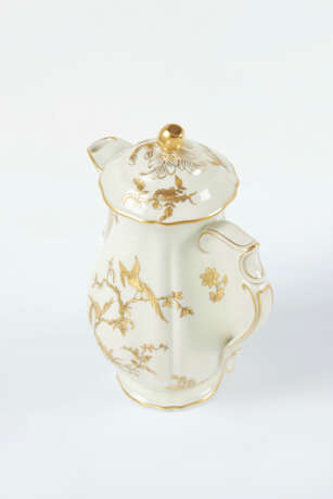 PARTIE DE SERVICE DE TABLE EN PORCELAINE DE LIMOGES (BERNARDAUD & CO) - photo 12