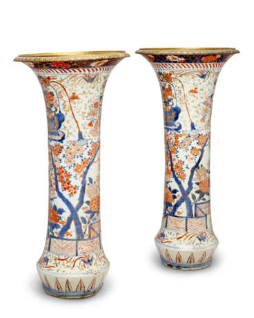 PAIRE DE VASES EN PORCELAINE IMARI - фото 2