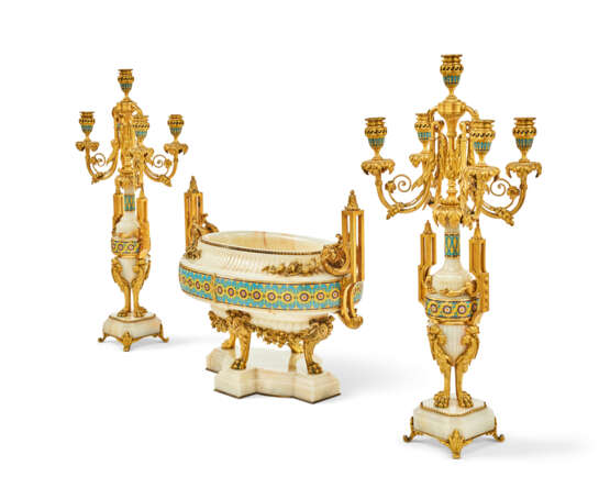 GARNITURE DE CHEMINÉE D'ÉPOQUE NAPOLÉON III - photo 2