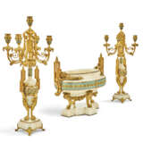 GARNITURE DE CHEMINÉE D'ÉPOQUE NAPOLÉON III - photo 4