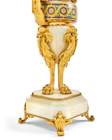 GARNITURE DE CHEMINÉE D'ÉPOQUE NAPOLÉON III - photo 8