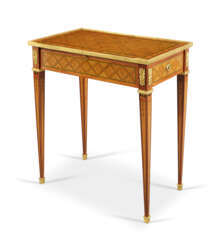 TABLE À ÉCRIRE D'ÉPOQUE LOUIS XVI