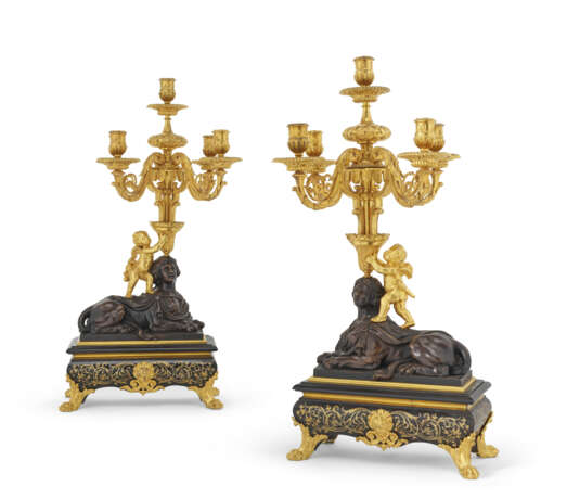 PAIRE DE CANDÉLABRES DE STYLE LOUIS XIV - Foto 2