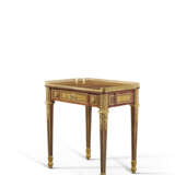 TABLE À ÉCRIRE DE STYLE LOUIS XVI - Foto 4