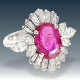 Ringe: amerikanischer, äußerst dekorativer und hochwertiger Diamant/Rubin-Goldschmiedering - Foto 1