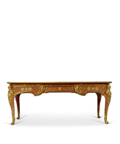 BUREAU PLAT DE STYLE LOUIS XV - photo 11