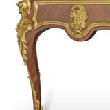 BUREAU PLAT DE STYLE LOUIS XV - photo 12