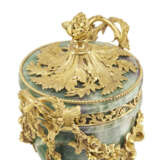 PAIRE DE VASES DE STYLE LOUIS XVI - Foto 4