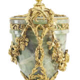 PAIRE DE VASES DE STYLE LOUIS XVI - Foto 5