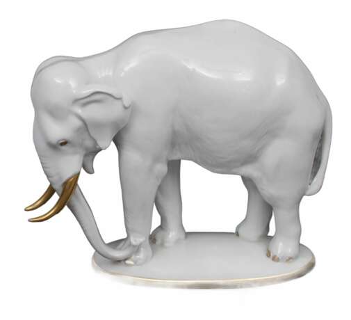 Figurine en porcelaine El&eacute;phant Porcelaine Early 20th century - photo 1