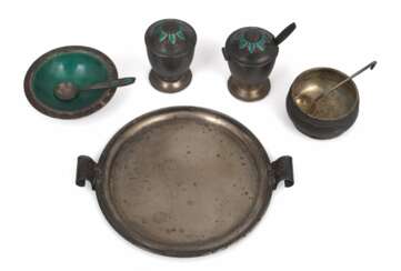 Silver spice bowl set with enamel