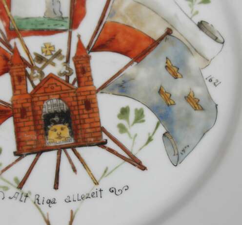 Porcelain plate with painting Porcelain Early 20th century - photo 7