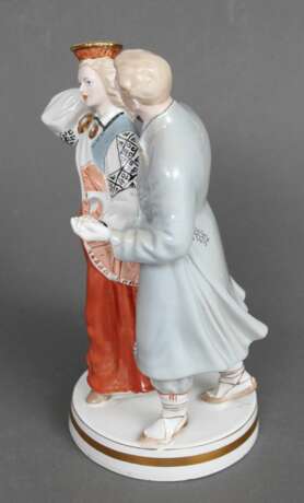 Porcelain figure National son with national daughter Porcelain Mid-20th century - photo 4