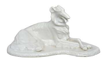 Figurine en porcelaine Chien du vent 