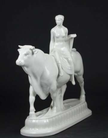 Figurine en porcelaine KPM L&amp;39;enl&egrave;vement d&amp;39;Europal Porcelaine At the turn of 19th -20th century - photo 4