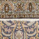 Orientteppich aus Seide. 20. Jahrhundert, ca. 190x118 cm. - photo 3