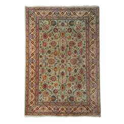 Orientteppich. IRAN, 20. Jahrhundert, ca. 273x190 cm.