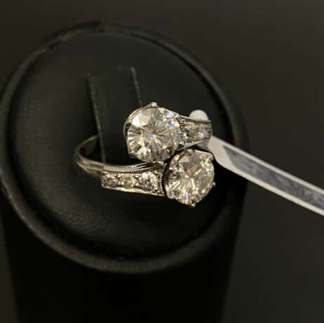 Platinum ring with diamonds and synthetic moissanites Platinum Other style 21th century - photo 2