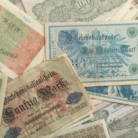 Banknoten aus aller Welt - dabei unter anderem - Foto 2