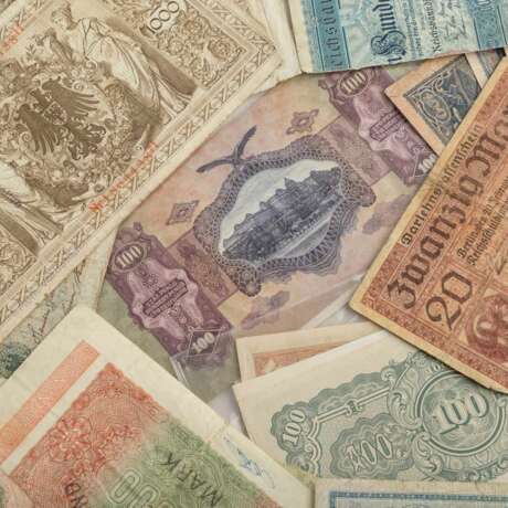 Banknoten aus aller Welt - dabei unter anderem - Foto 3
