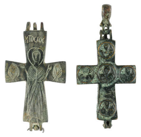 ZWEI BYZANTINISCHE ENKOLPIA MIT CHRISTUS AM KREUZ UND HEILIGEN - Foto 2