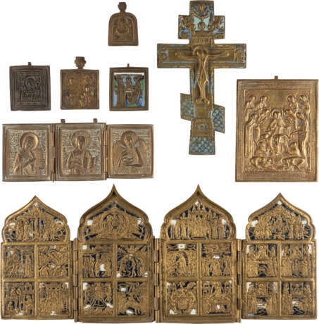 SAMMLUNG VON ACHT BRONZE-IKONEN: GOTTESMUTTER VON SMOLENSK, KRUZIFIX, DEESIS, AUSGEWÄHLTE HEILIGE S - photo 1