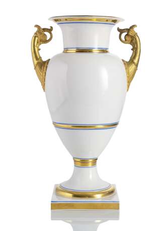 Klassizistische Vase - photo 1