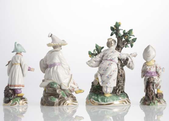 Vier Chinesenfiguren - photo 3