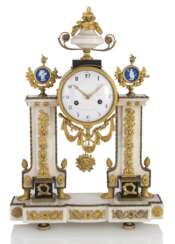 Louis XVI Pendule