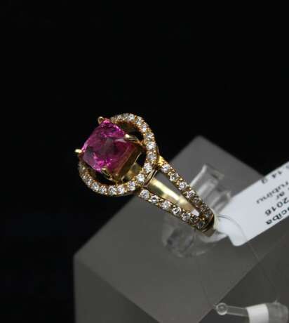 White gold ring with diamonds and ruby Gold Other style 21th century - photo 4