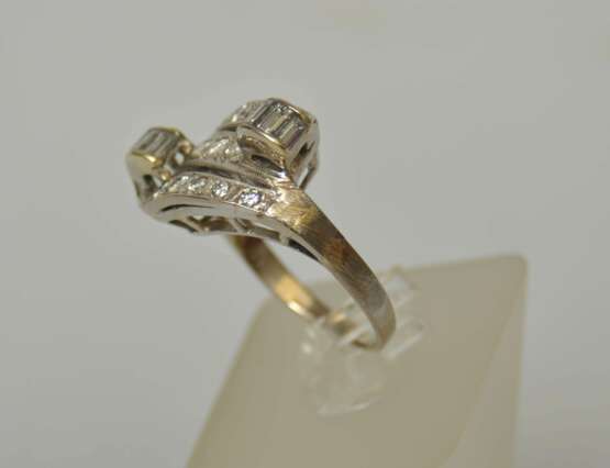 Bague en or avec diamants en forme de tore Gold Other style Mid-20th century - Foto 2