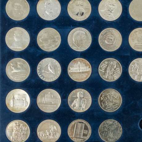 DDR - Sammlung von über 80 Münzen, - фото 3