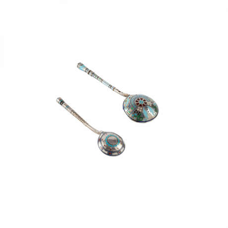 Russia. TWO SILVER SPOONS WITH ENAMEL CHAMPLEVÉ - фото 1