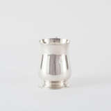 William Shaw II & William Priest. PEAR-SHAPED SILVER GEORGE II TANKARD - фото 4