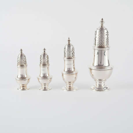 London. ENSEMBLE OF FOUR SILVER SPICE MILLS OF DIFFERENT SIZES - photo 2