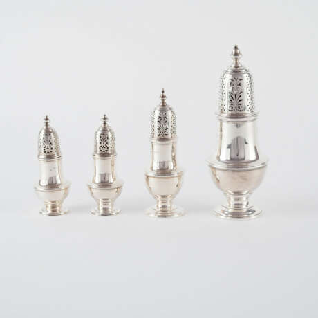 London. ENSEMBLE OF FOUR SILVER SPICE MILLS OF DIFFERENT SIZES - photo 3