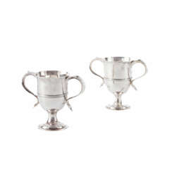 Hester Bateman. PAIR OF GEORGE III DOUBLE-HANDLED SILVER GOBLETS