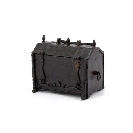 France. SMALL IRON CASSETTE WITH BEJEWELLED LID - photo 1