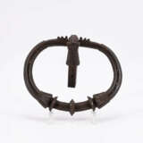 Presumably Italy. LARGE RING-SHAPED IRON DOOR KNOCKER WITH ANIMAL HEAD - photo 2