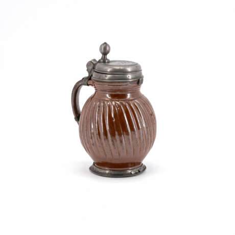 Bunzlau. PORCELAIN MELON JUG WITH TURNED RIBS - photo 1