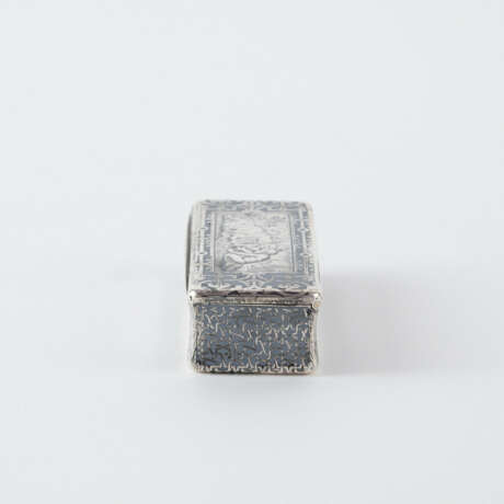 Presumably France. RECTANGULAR SILVER BOX WITH CHILDREN PLAYING - photo 2