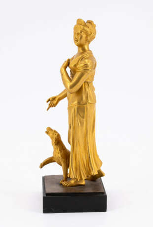 France. BRONZE LADY IN ANTIQUISED GARMENTS WITH DOG AS ALLEGORY OF LOYALTY - photo 2