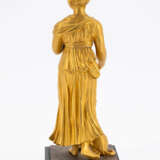 France. BRONZE LADY IN ANTIQUISED GARMENTS WITH DOG AS ALLEGORY OF LOYALTY - photo 3