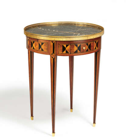 France. WOODEN SALON TABLE, SO-CALLED "TABLE BOUILLOTTE" LOUIS XVI - photo 1