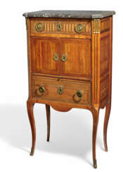 Pierre Garnier. SMALL WOODEN CABINET CHEST, SO-CALLED BONHEUR DU JOUR TRANSITION