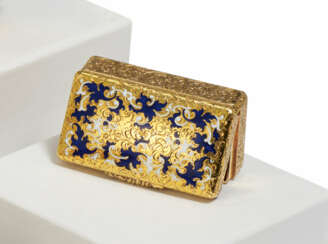 Hanau. SMALL RECTANGULAR GOLD BOX WITH ENGRAVED DECOR AND ENAMEL