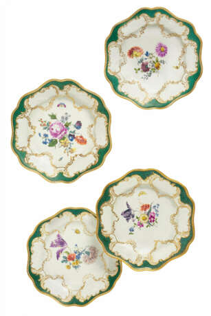 Meissen. FOUR PORCELAIN PLATES FROM THE PEACE SERVICE WITH A "PRUSSIAN-MUSICAL DESIGN" FOR FREDERICK THE GREAT - фото 1