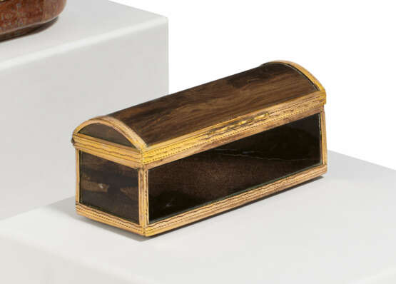 Germany. RECTANGULAR COPPER BOX WITH DOMED LID - photo 1