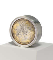 Presumably France. ROUND SILVER BOX WITH GALLANT PASTORAL IDYLL "LE DÉNICHEUR"