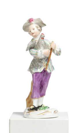 Meissen. PORCELAIN FIGURNE OF A BOY WITH CHICKEN - photo 1